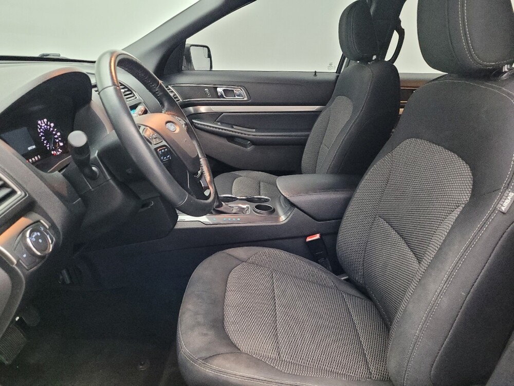 2018 Ford Explorer in Gainesville, FL 32609 - 18100119 17