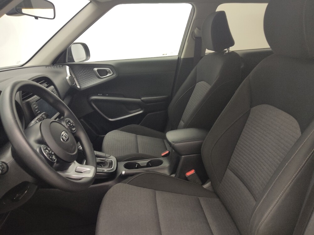 2020 Kia Soul in Wichita, KS 67207 - 18100131 17