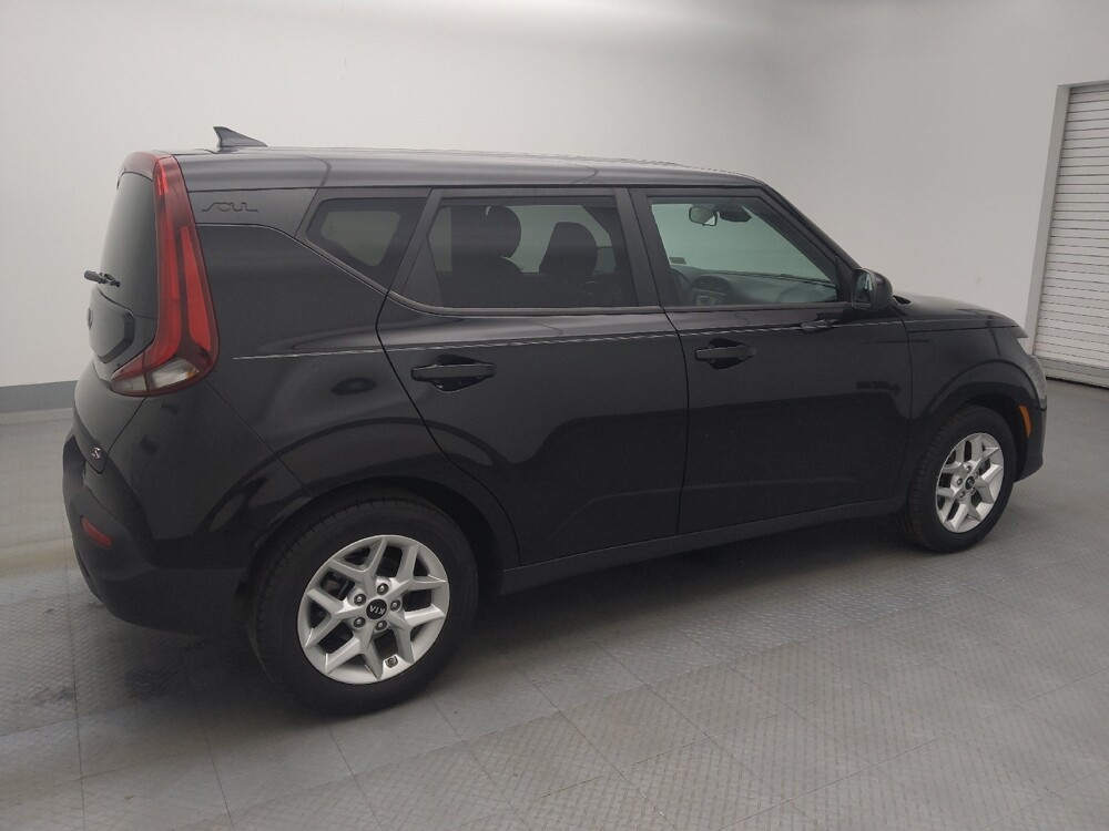 2020 Kia Soul in Wichita, KS 67207 - 18100131 10