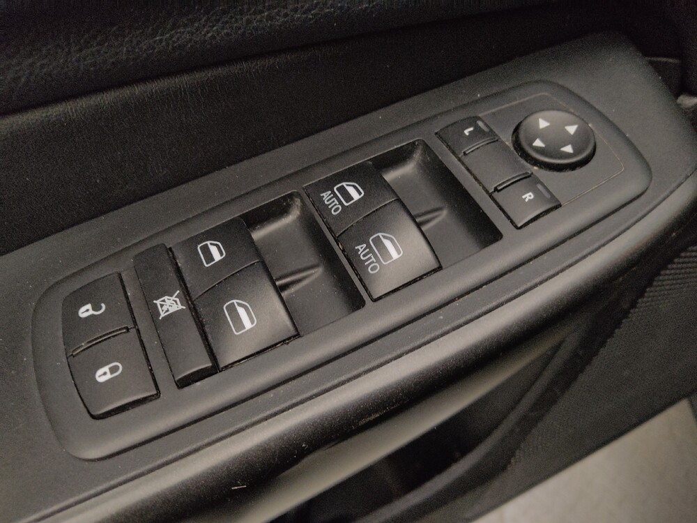 2021 Jeep Cherokee in Denver, CO 80012 - 18100132 27