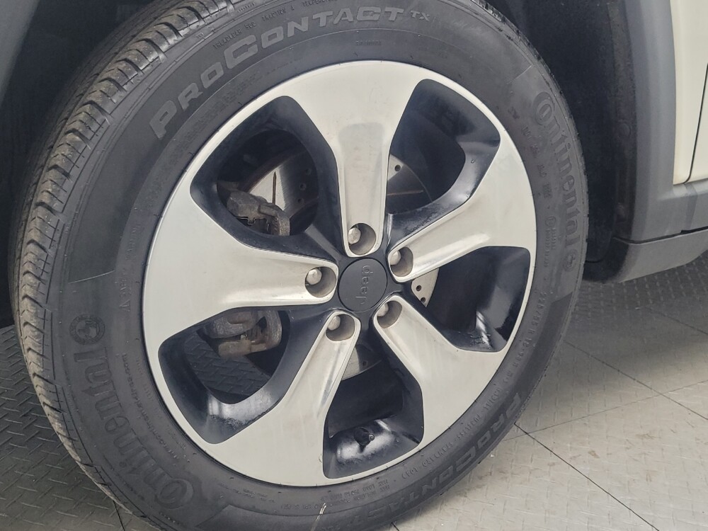 2018 Jeep Compass in Memphis, TN 38128 - 18100137 31