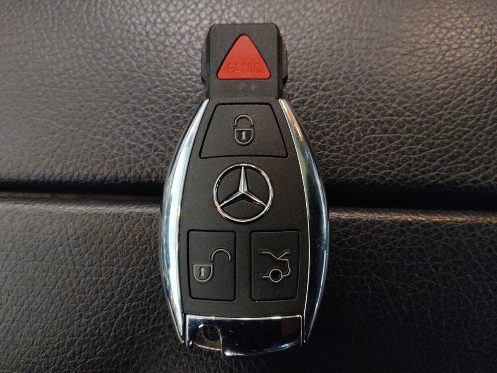 2018 Mercedes-Benz C 300 in Houston, TX 77060 - 18100138 32