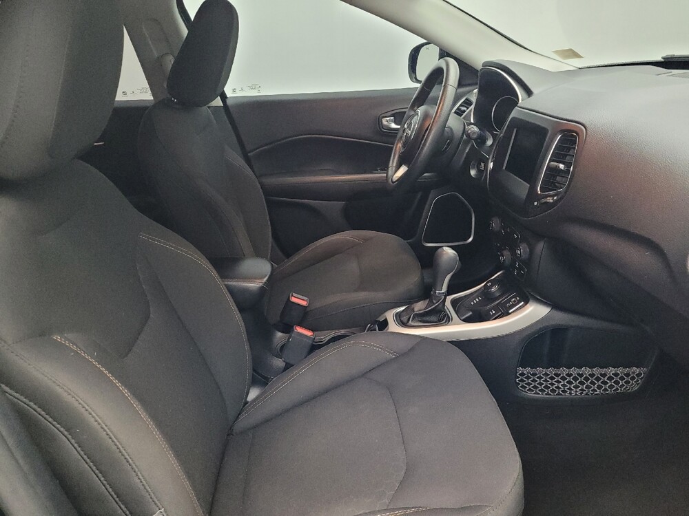 2018 Jeep Compass in Hialeah, FL 33014 - 18100140 21