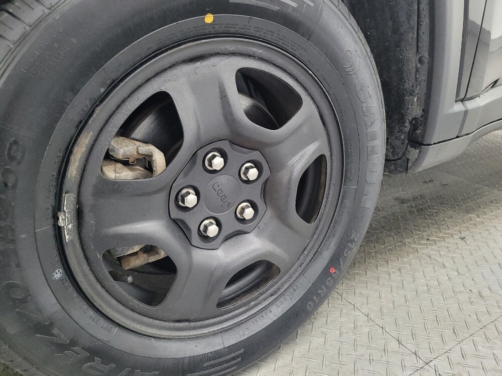 2018 Jeep Compass in Hialeah, FL 33014 - 18100140 31