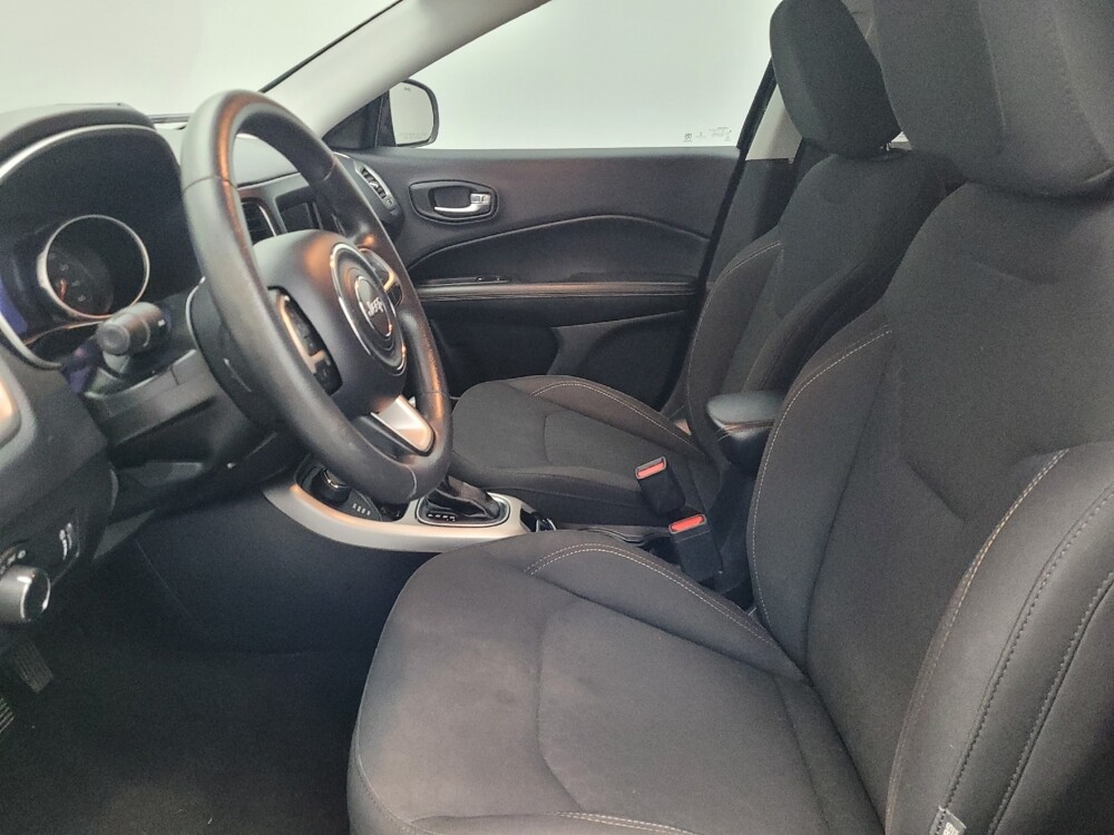 2018 Jeep Compass in Hialeah, FL 33014 - 18100140 17