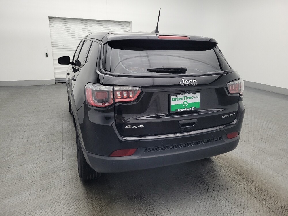 2018 Jeep Compass in Hialeah, FL 33014 - 18100140 6