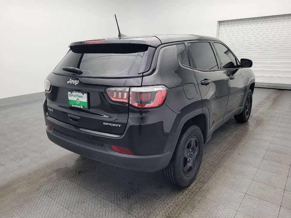 2018 Jeep Compass in Hialeah, FL 33014 - 18100140 9