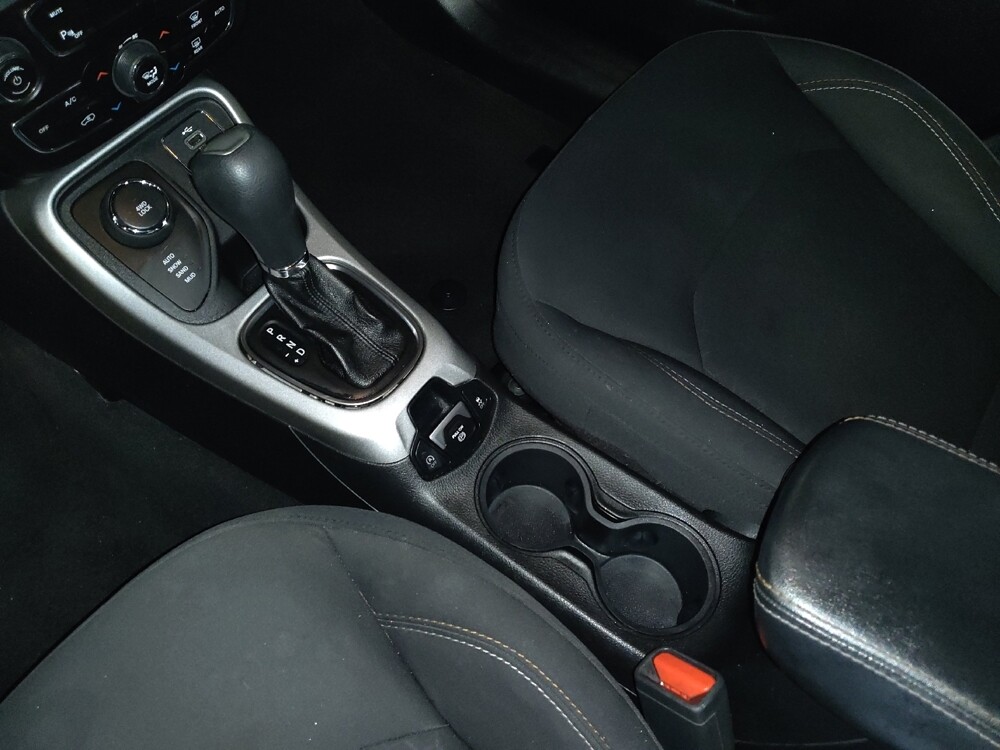 2018 Jeep Compass in Hialeah, FL 33014 - 18100140 26