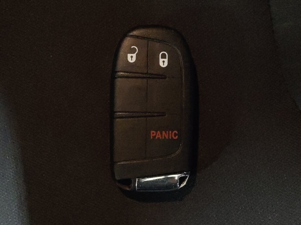 2018 Jeep Compass in Hialeah, FL 33014 - 18100140 32