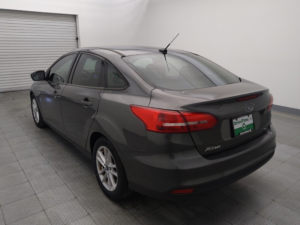 2018 Ford Focus in Metairie, LA 70006 - 18100149 5