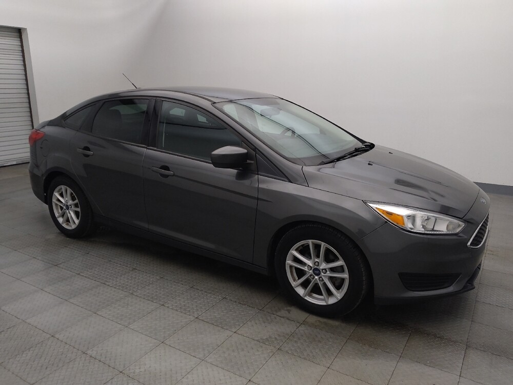 2018 Ford Focus in Metairie, LA 70006 - 18100149 11