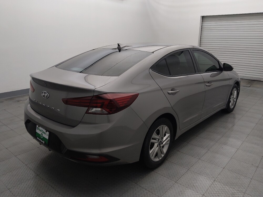 2020 Hyundai Elantra in Houston, TX 77060 - 18100151 9