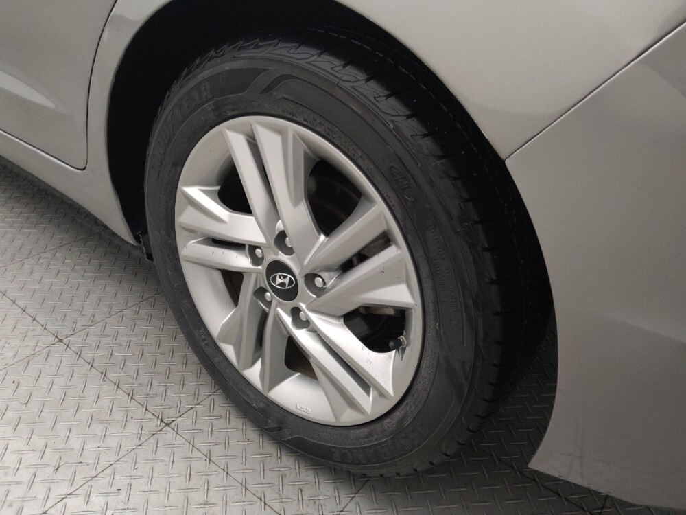 2020 Hyundai Elantra in Houston, TX 77060 - 18100151 31