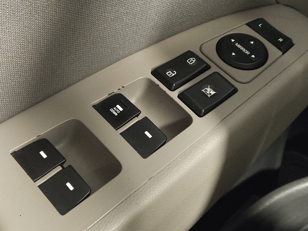 2020 Hyundai Elantra in Houston, TX 77060 - 18100151 27