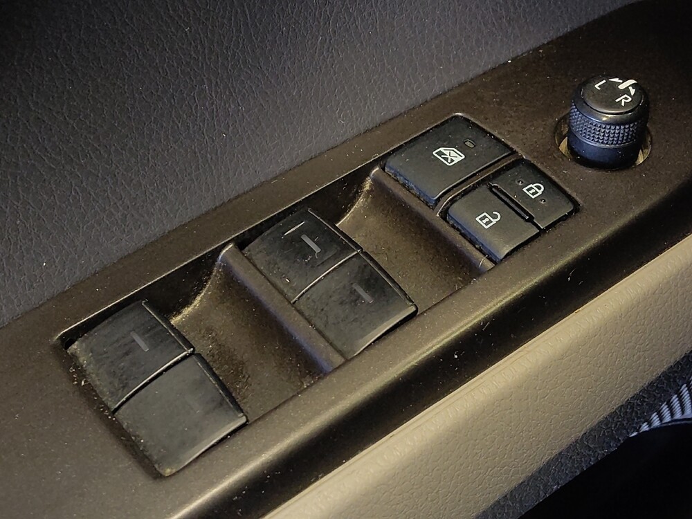 2022 Toyota Camry in Houston, TX 77060 - 18100154 27