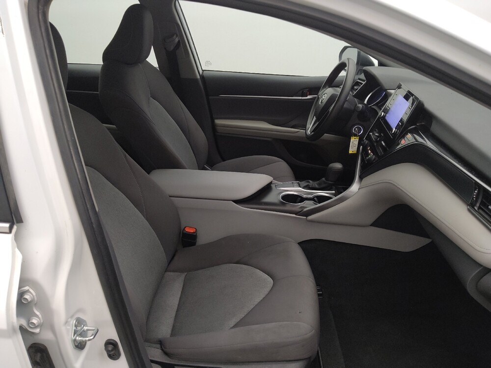 2022 Toyota Camry in Houston, TX 77060 - 18100154 21