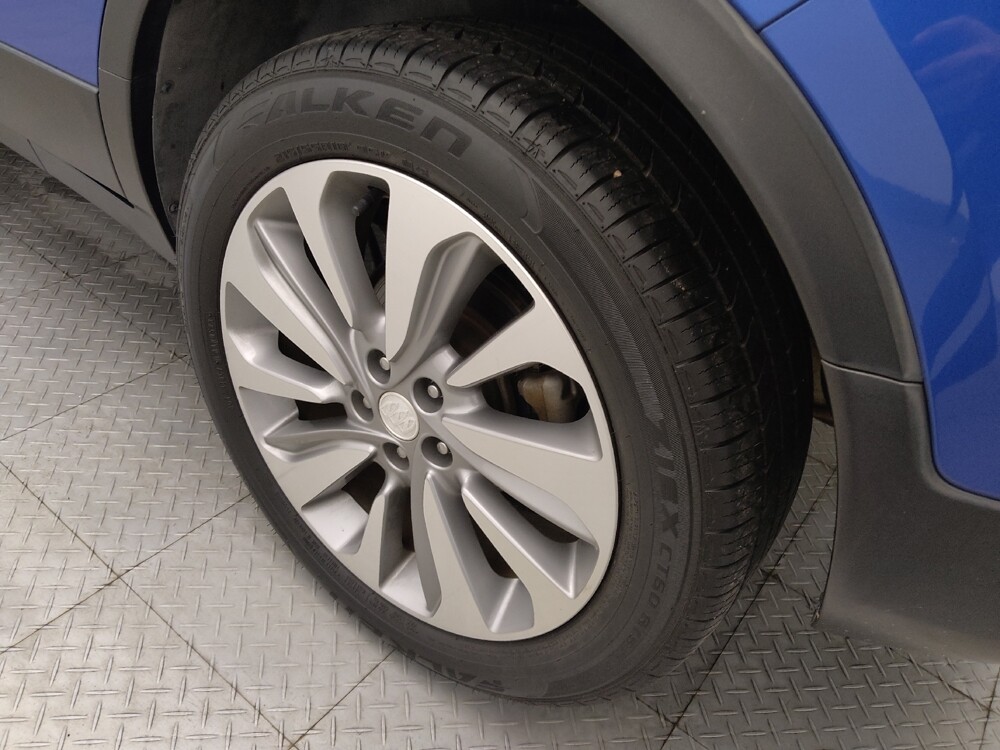 2018 Buick Encore in Metairie, LA 70006 - 18100155 31