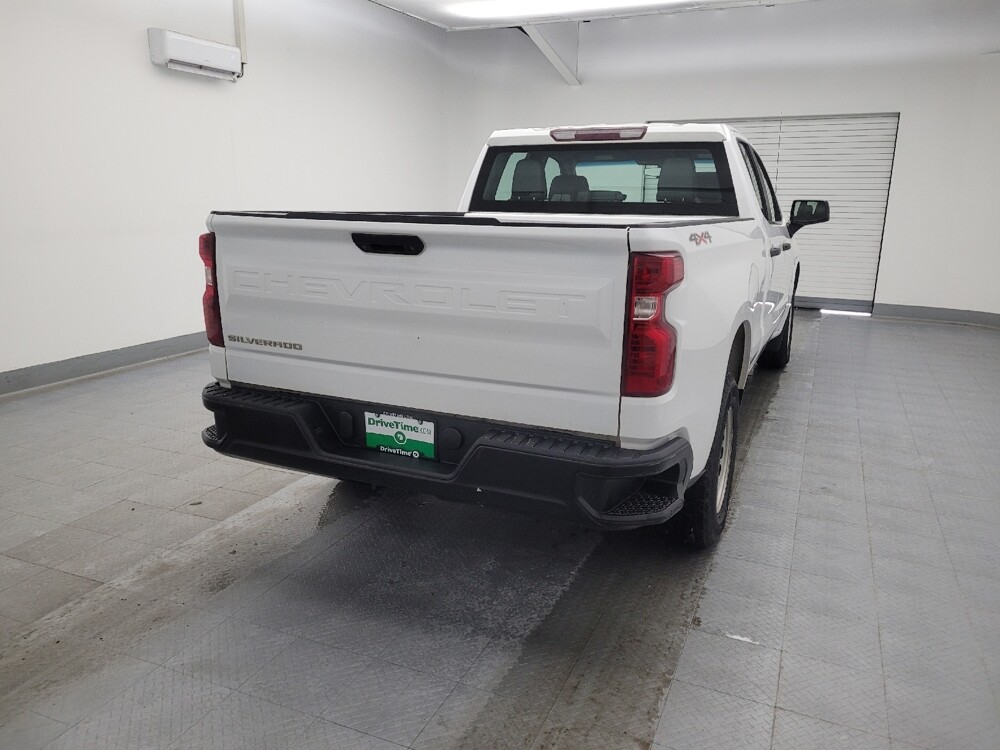 2019 Chevrolet Silverado 1500 in Cincinnati, OH 45255 - 18100161 7