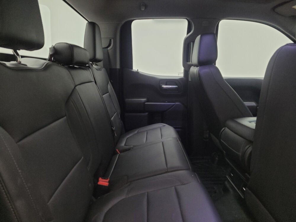 2019 Chevrolet Silverado 1500 in Cincinnati, OH 45255 - 18100161 19