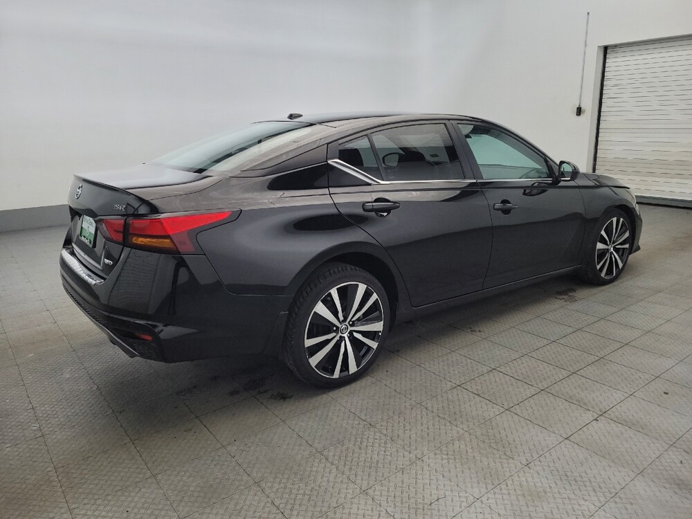 2021 Nissan Altima in Henrico, VA 23223 - 18100165 10