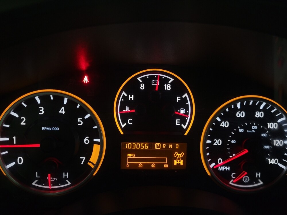 2015 Nissan Titan in Newport News, VA 23601 - 18100169 23