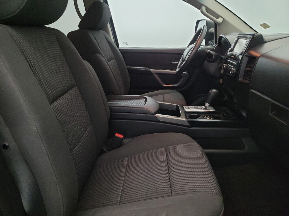 2015 Nissan Titan in Newport News, VA 23601 - 18100169 21