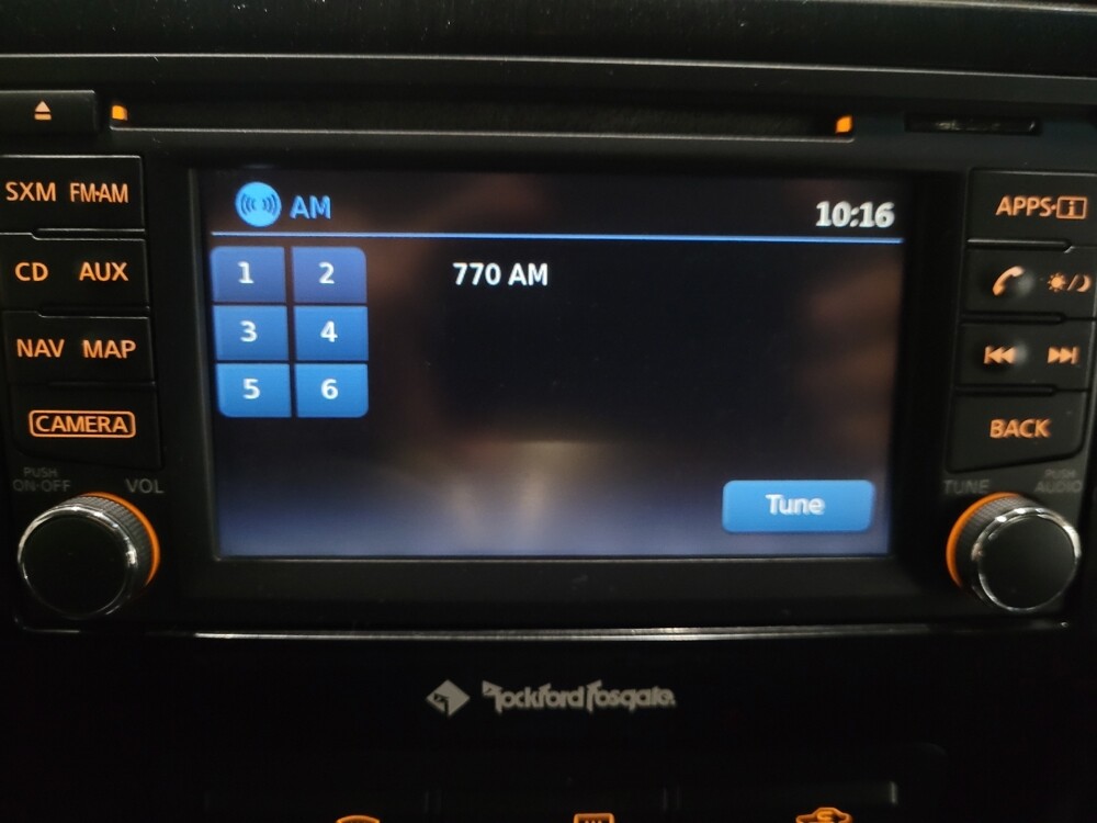 2015 Nissan Titan in Newport News, VA 23601 - 18100169 25