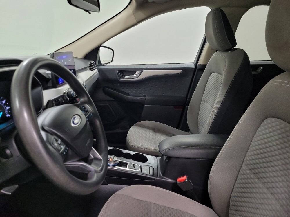 2020 Ford Escape in Langhorne, PA 19047 - 18100181 17