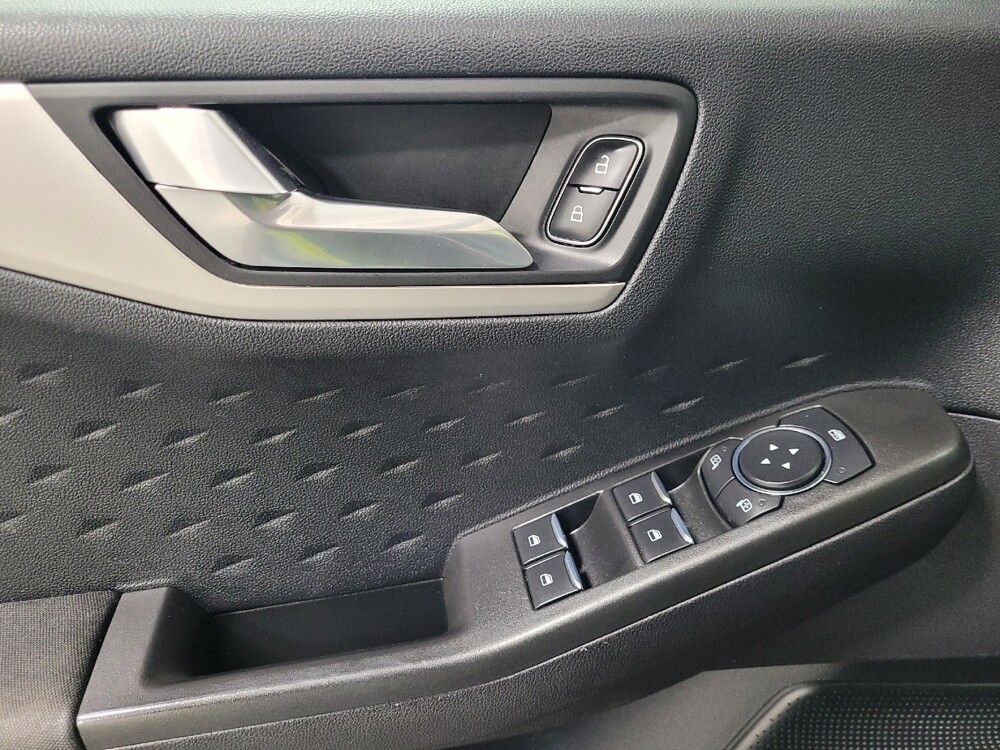 2020 Ford Escape in Langhorne, PA 19047 - 18100181 27