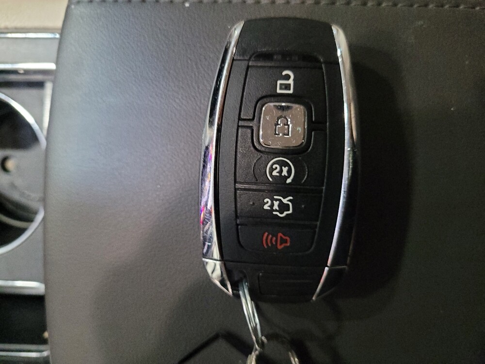 2019 Lincoln Continental in Richmond, VA 23235 - 18100182 32