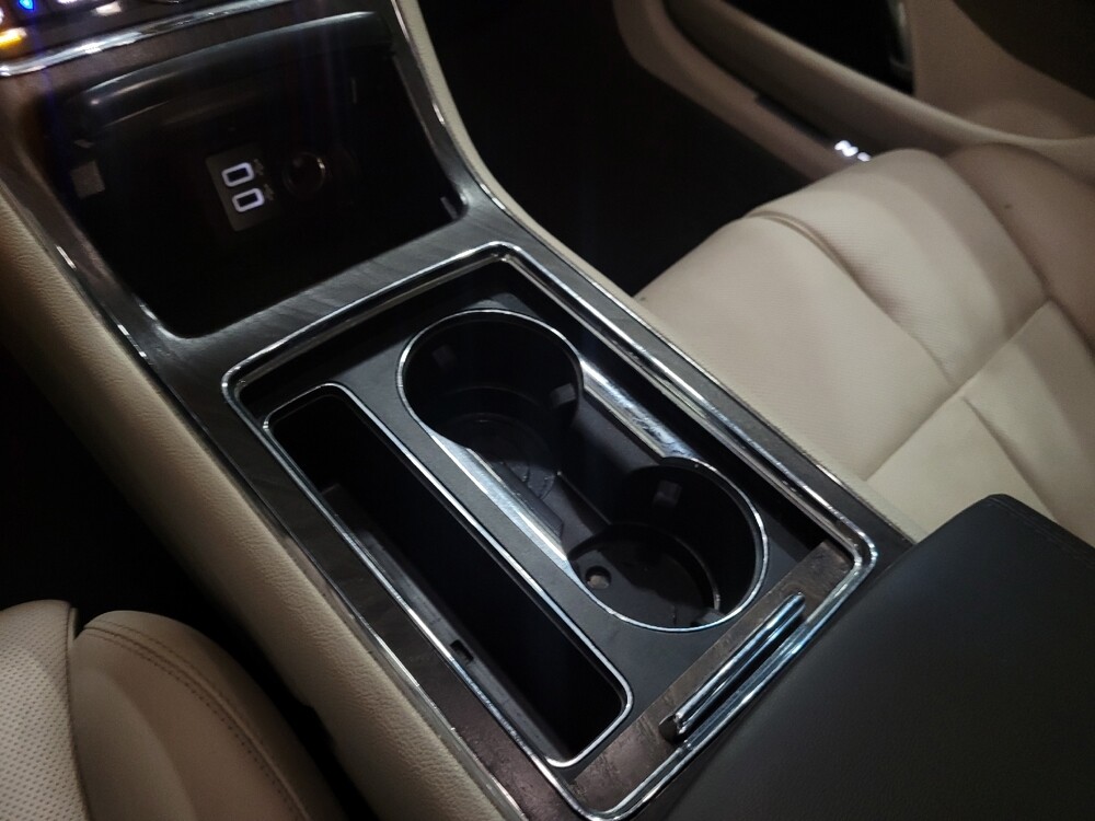 2019 Lincoln Continental in Richmond, VA 23235 - 18100182 26