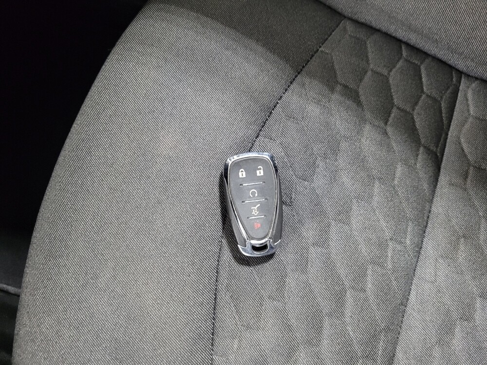 2019 Chevrolet Equinox in Allentown, PA 18103 - 18100185 32