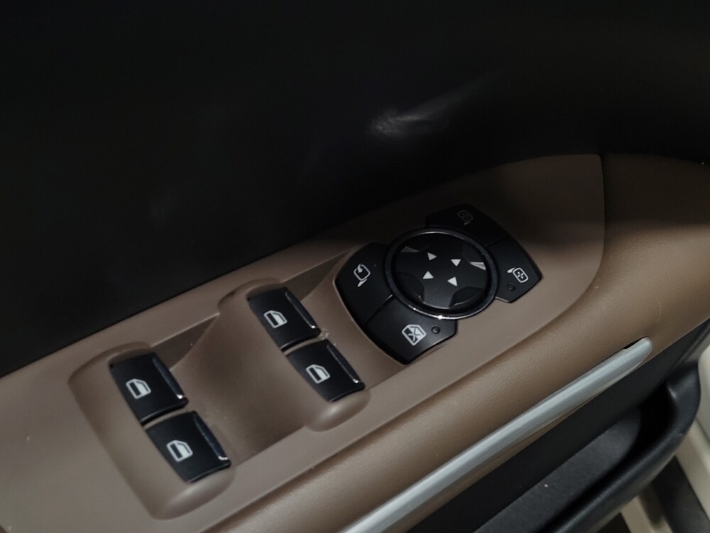 2016 Lincoln MKZ in Williamstown, NJ 8094 - 18100188 27