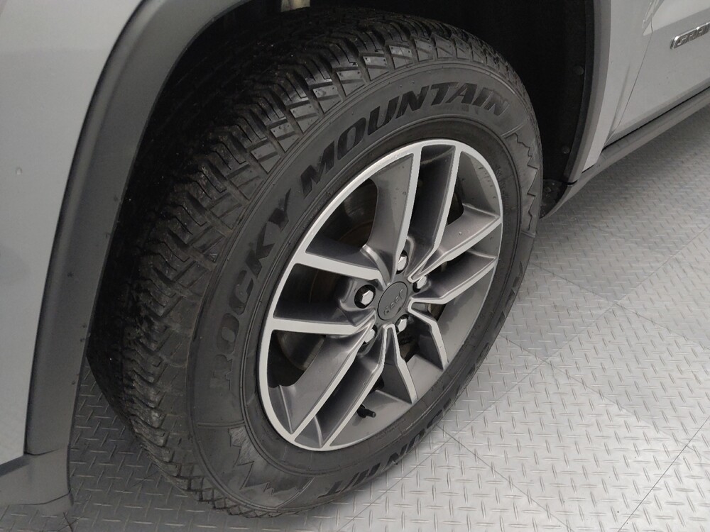 2020 Jeep Grand Cherokee in Springfield, MO 65807 - 18100190 31