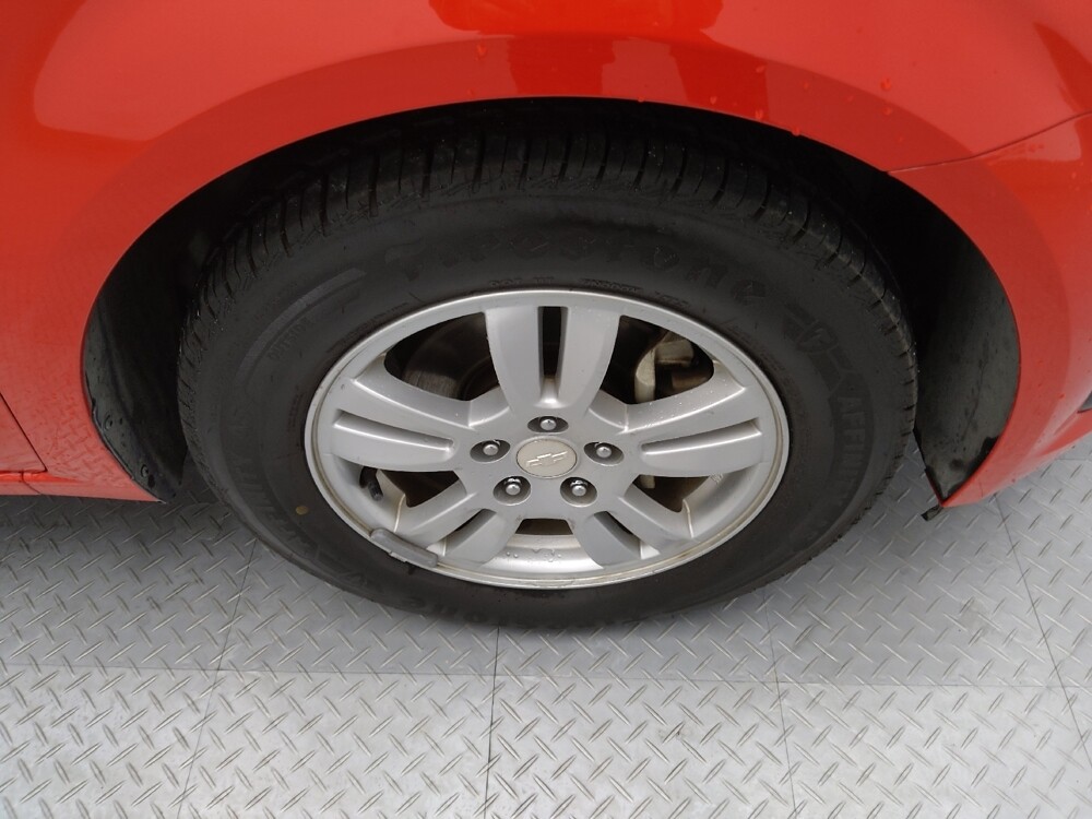 2016 Chevrolet Sonic in Gladstone, MO 64118 - 18100194 31