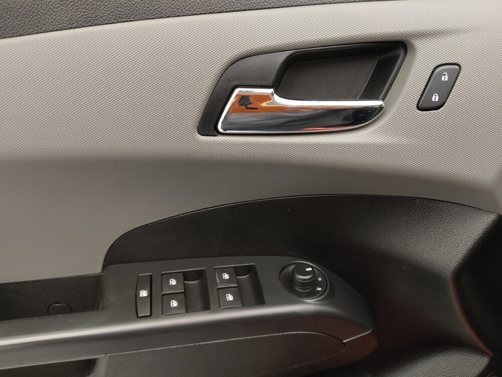 2016 Chevrolet Sonic in Gladstone, MO 64118 - 18100194 27