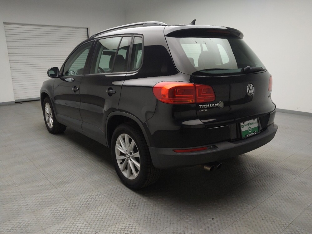 2018 Volkswagen Tiguan in Taylor, MI 48180 - 18100199 5