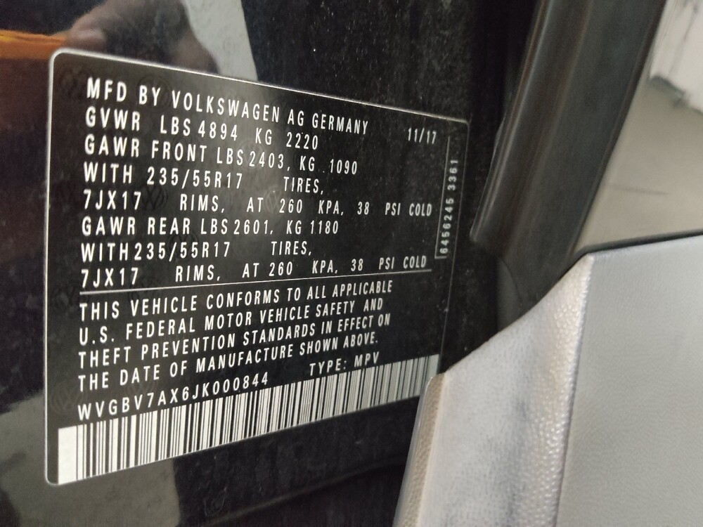 2018 Volkswagen Tiguan in Taylor, MI 48180 - 18100199 33