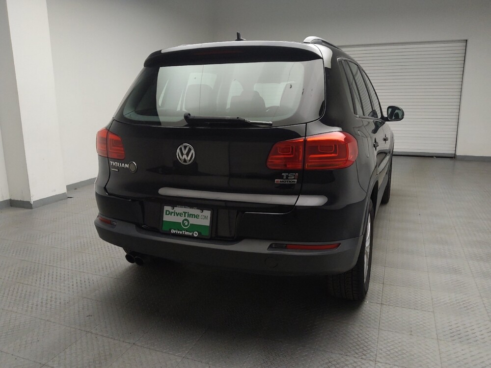 2018 Volkswagen Tiguan in Taylor, MI 48180 - 18100199 7