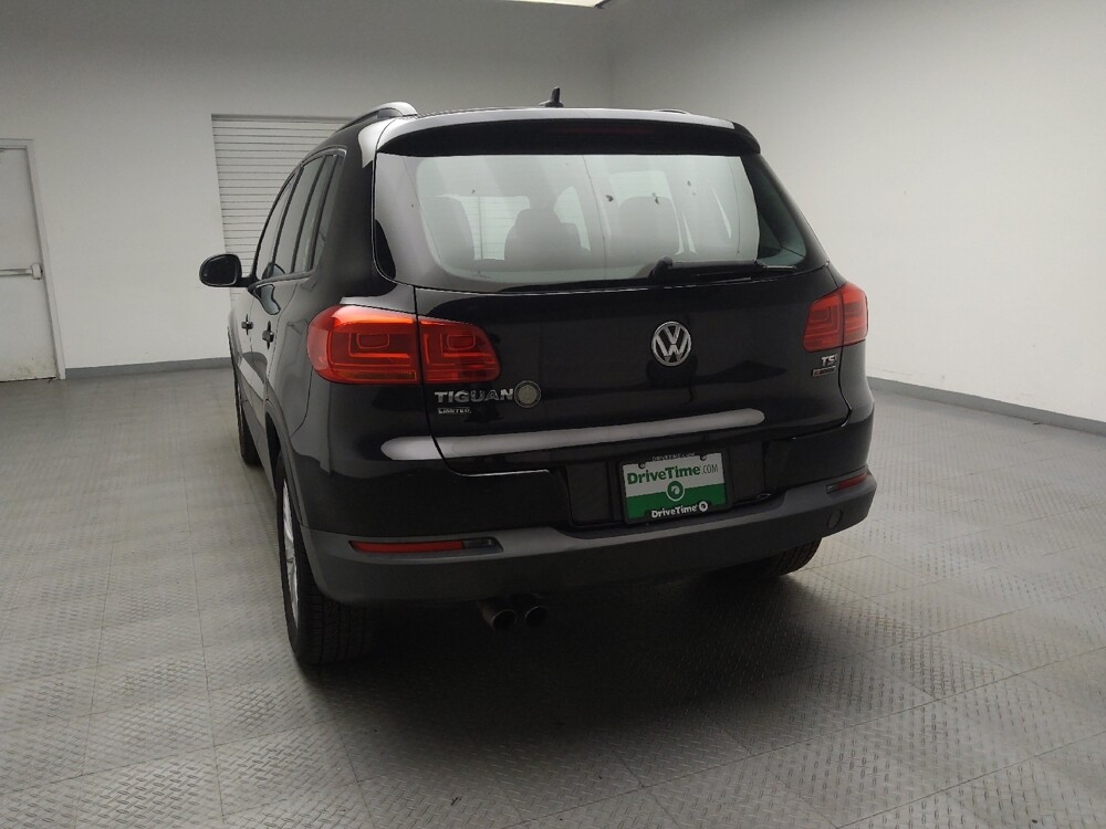 2018 Volkswagen Tiguan in Taylor, MI 48180 - 18100199 6