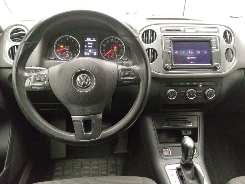 2018 Volkswagen Tiguan in Taylor, MI 48180 - 18100199 22