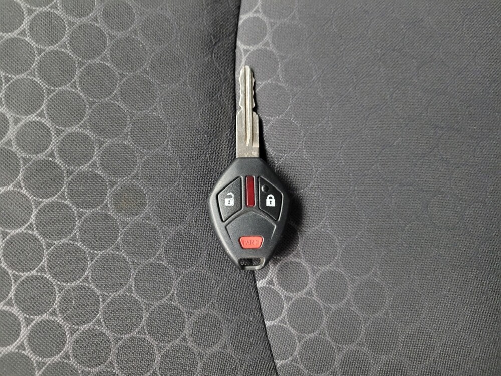 2015 Mitsubishi Mirage in Springfield, MO 65807 - 18100201 32