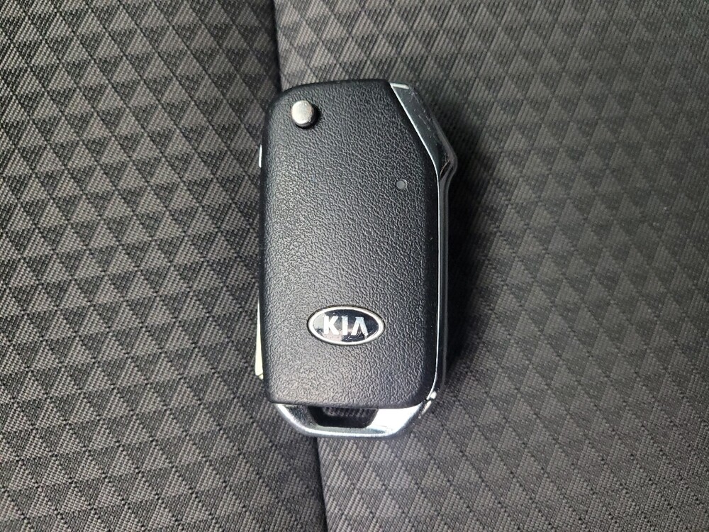 2020 Kia Soul in Springfield, MO 65807 - 18100204 32