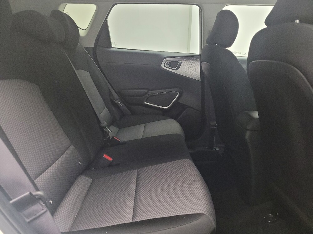 2020 Kia Soul in Springfield, MO 65807 - 18100204 19