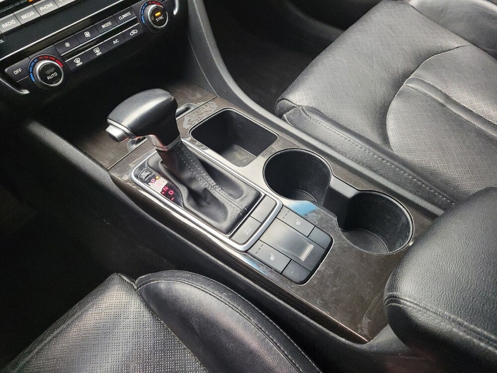 2018 Kia Optima in Taylor, MI 48180 - 18100205 26