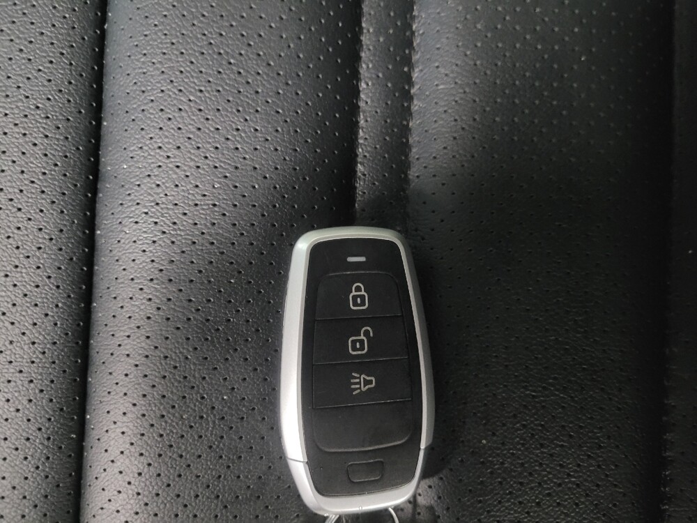 2016 Kia Sorento in Highland, IN 46322 - 18100210 32