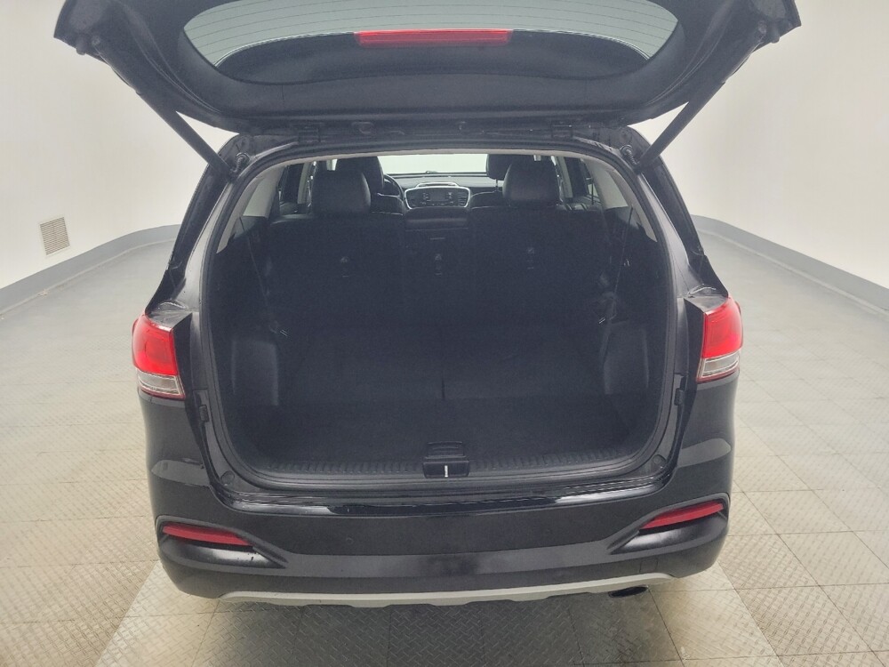 2016 Kia Sorento in Highland, IN 46322 - 18100210 29