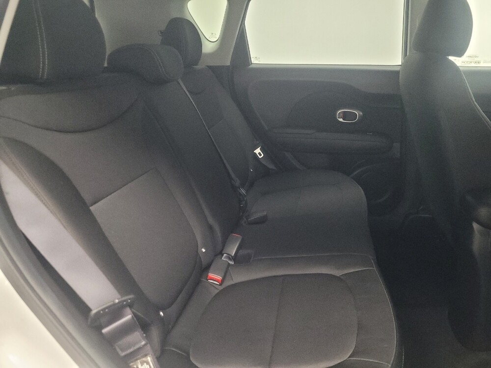 2018 Kia Soul in Indianapolis, IN 46219 - 18100211 19