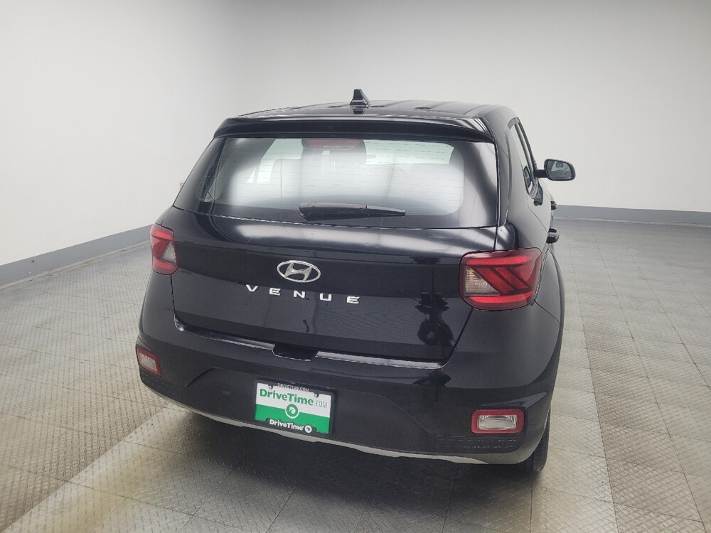 2021 Hyundai Venue in Highland, IN 46322 - 18100212 7