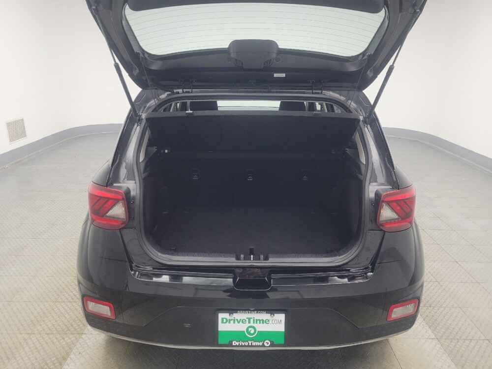 2021 Hyundai Venue in Highland, IN 46322 - 18100212 29